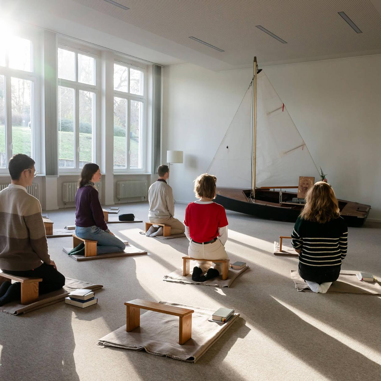 Zukunftswerkstatt-Frankfurt_Im-Meditationsraum