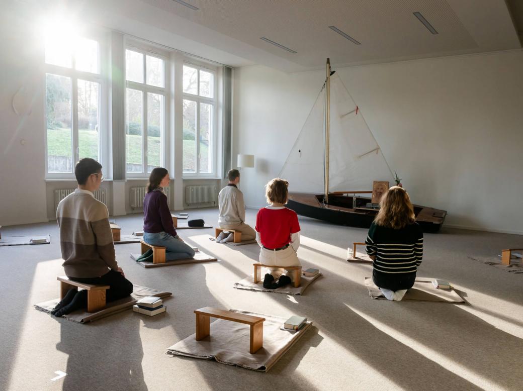 Zukunftswerkstatt-Frankfurt_Im-Meditationsraum