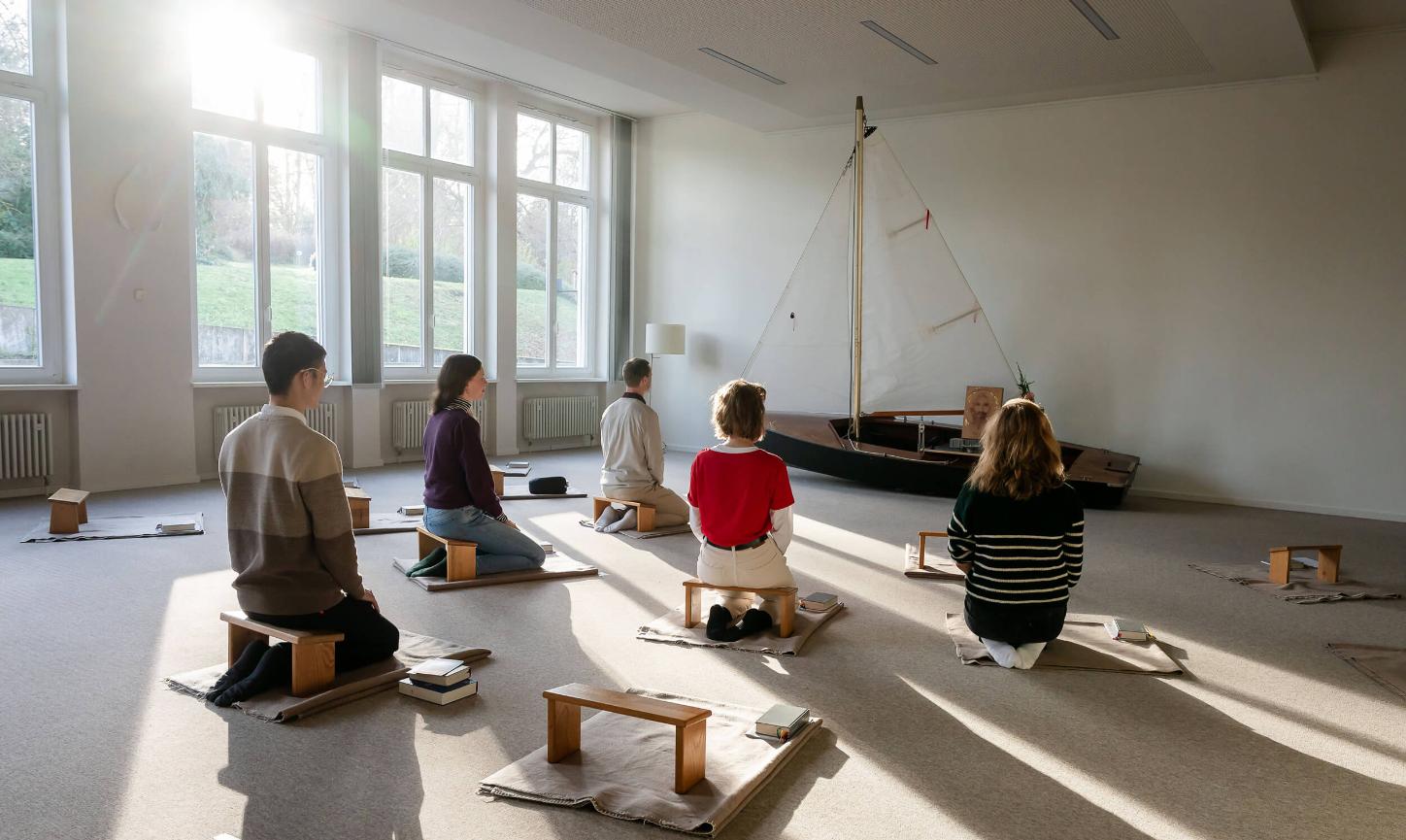 Zukunftswerkstatt-Frankfurt_Im-Meditationsraum